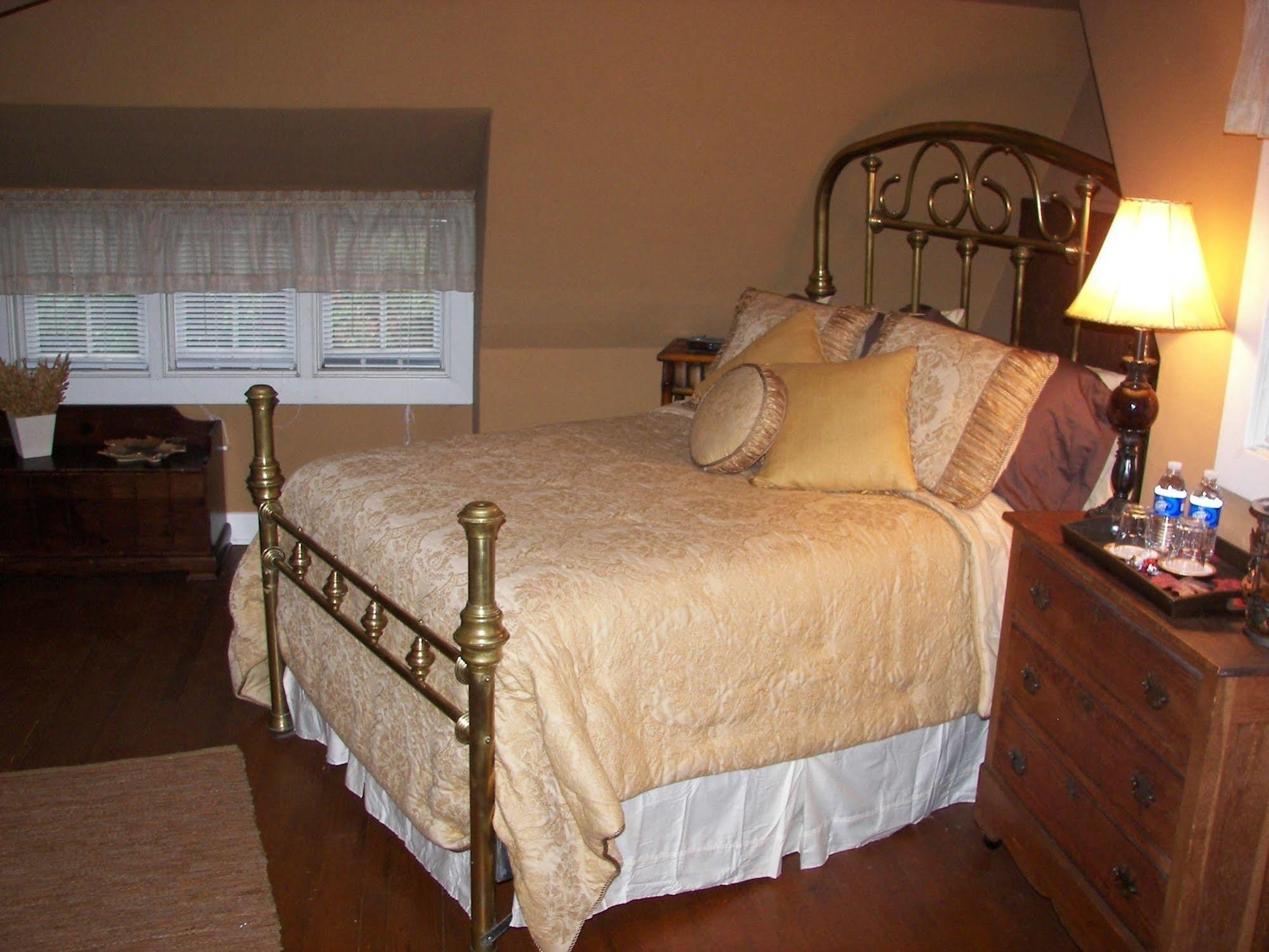 Longacre Of Appomattox Bed and Breakfast Rum bild